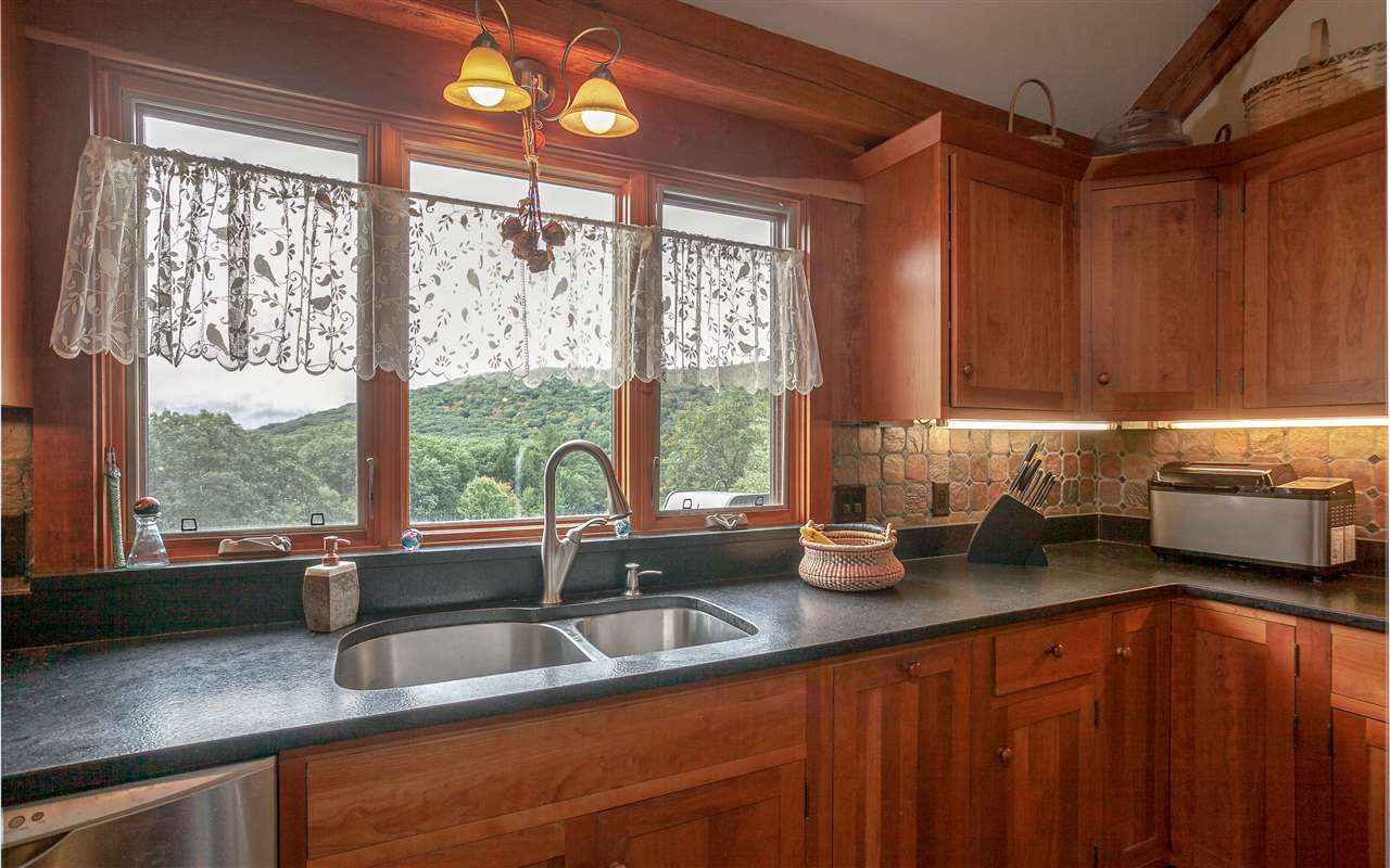 447 Hurricane Road Keene, NH 03431 - Photo 14 of 37 Gallery Image 14