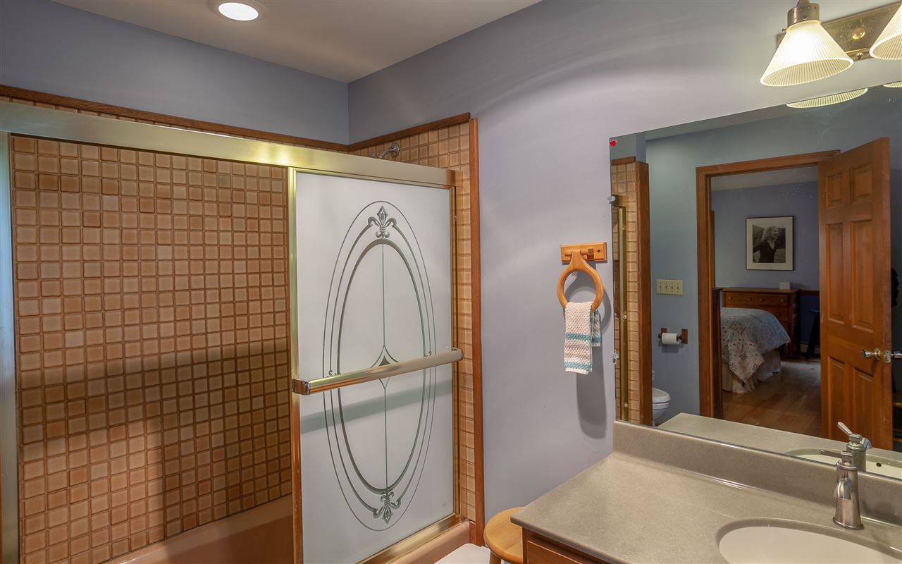 447 Hurricane Road Keene, NH 03431 - Photo 17 of 37 Gallery Image 17