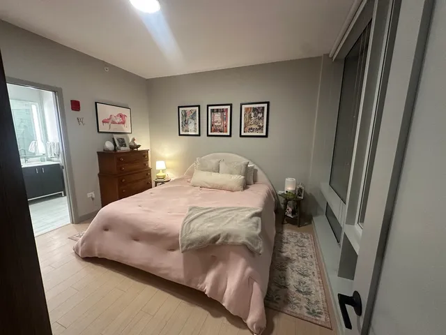 $4,000 | 920 North Wells Street, Unit 612, Chicago, IL 60610