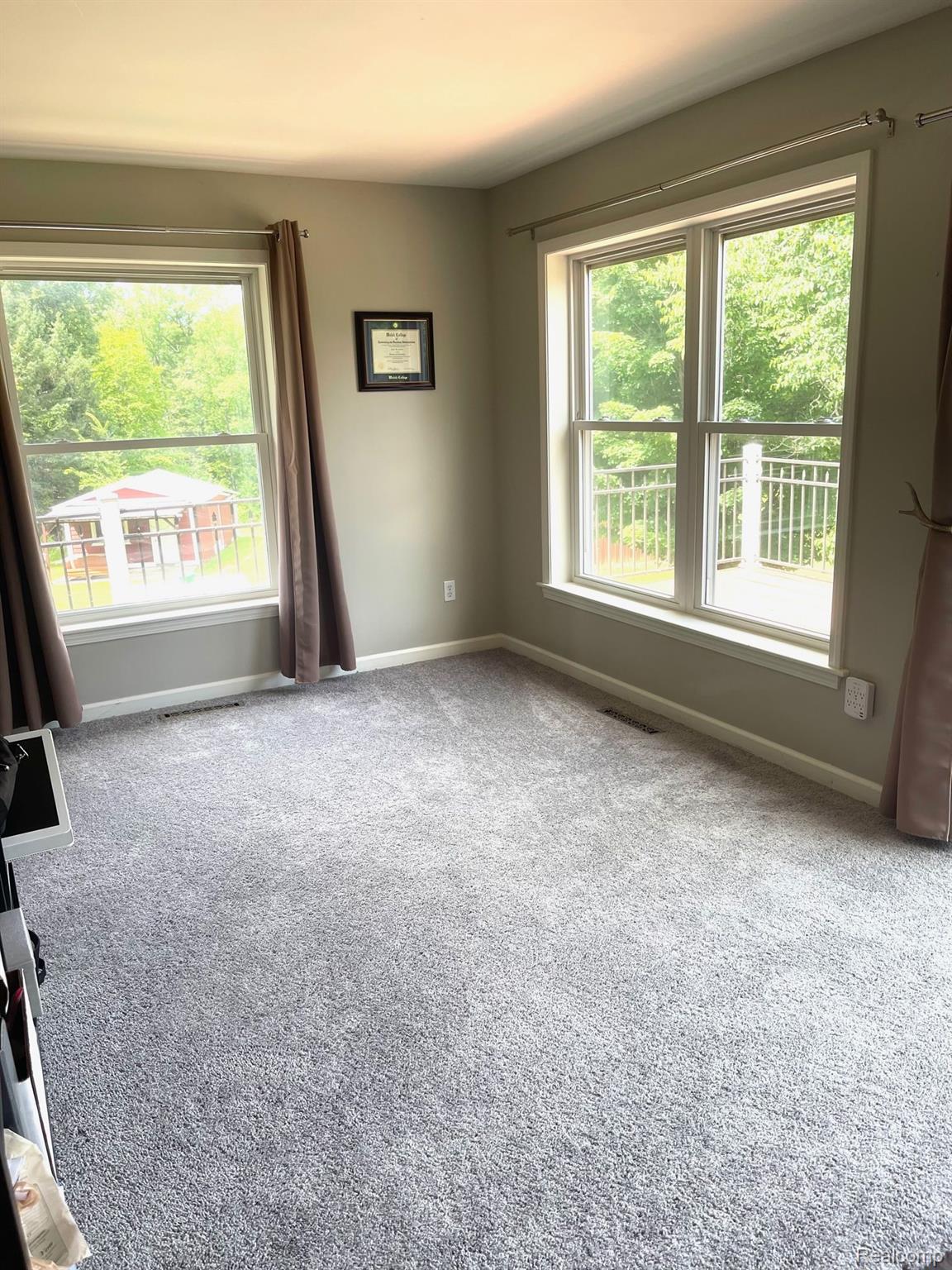 8244 South Vernon Road Durand, MI 48429 - Photo 8 of 24 Gallery Image 8