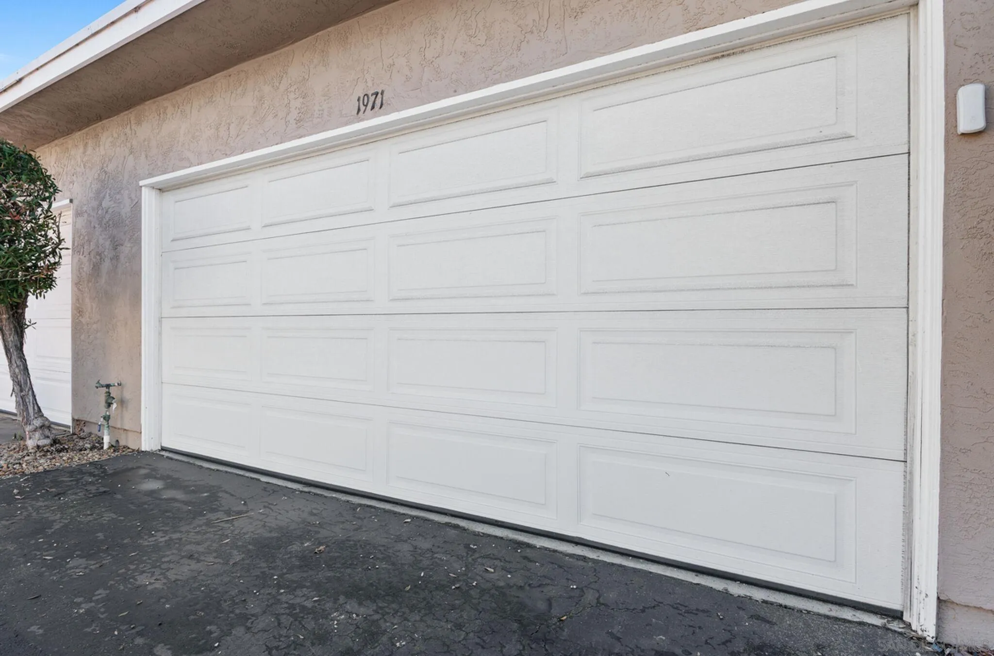 1971 Azure Way Encinitas, CA 92024 - Photo 28 of 30 a view of closet