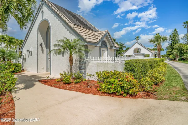 $2,000 | 412 Beach Park Lane, Unit 167, Cape Canaveral, FL 32920