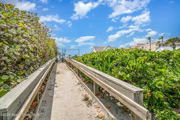 $2,000 | 412 Beach Park Lane, Unit 167, Cape Canaveral, FL 32920