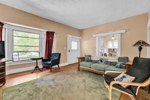 $1,200,000 | 1315 North Wilson Avenue, Pasadena, CA 91104