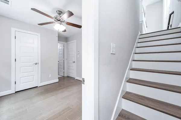 $2,650 | 2022 Groveland Glen Drive, Houston, TX 77051