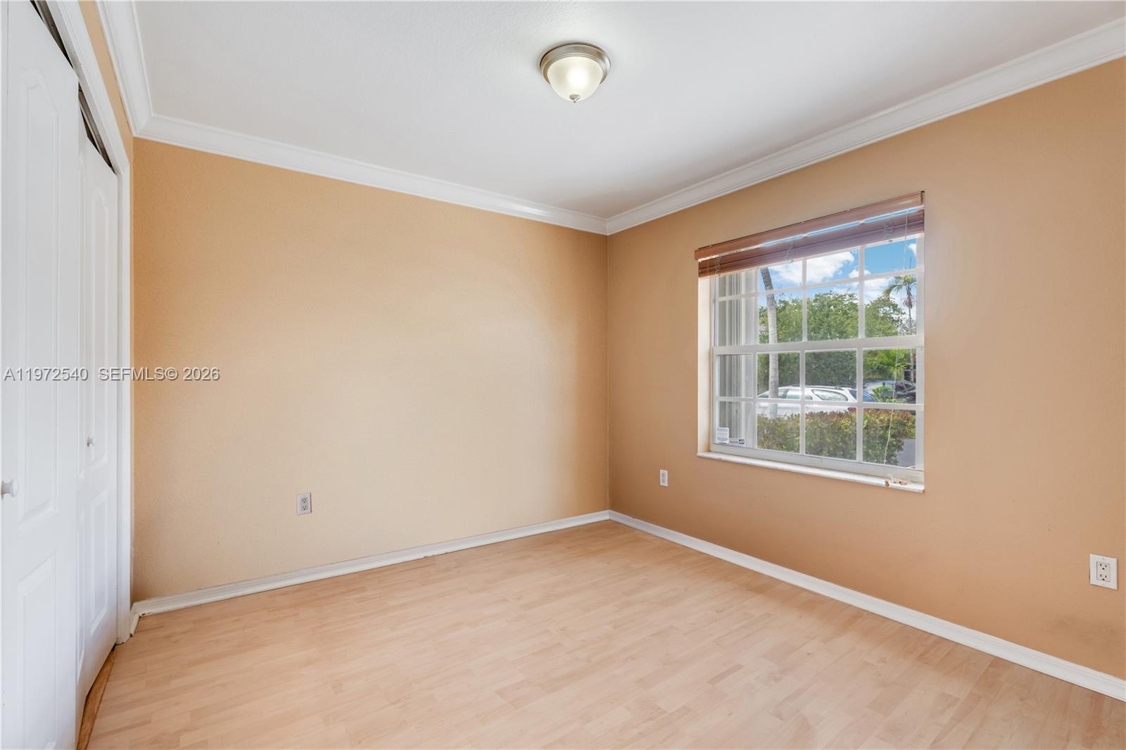 10523 Southwest 161st Place Miami, FL 33196 - Photo 16 of 34