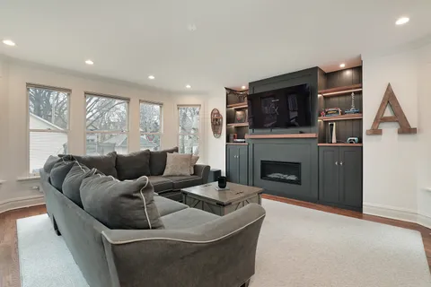 $1,575,000 | 833 Lincoln Street, Evanston, IL 60201