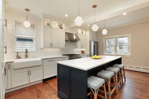 $1,575,000 | 833 Lincoln Street, Evanston, IL 60201