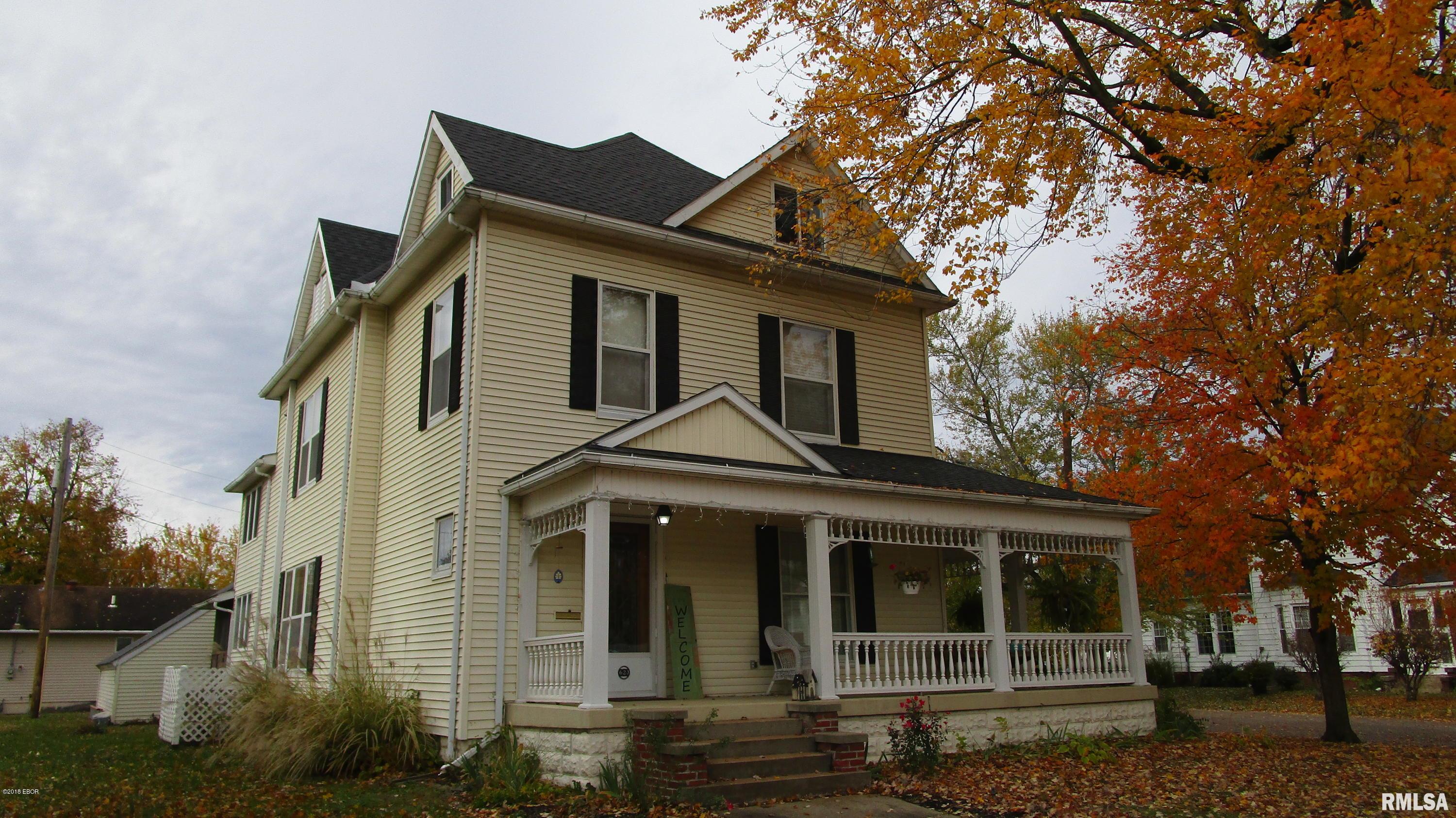 623 North Main Street Flora, IL 62839 - Photo 1 of 50 Gallery Image 1