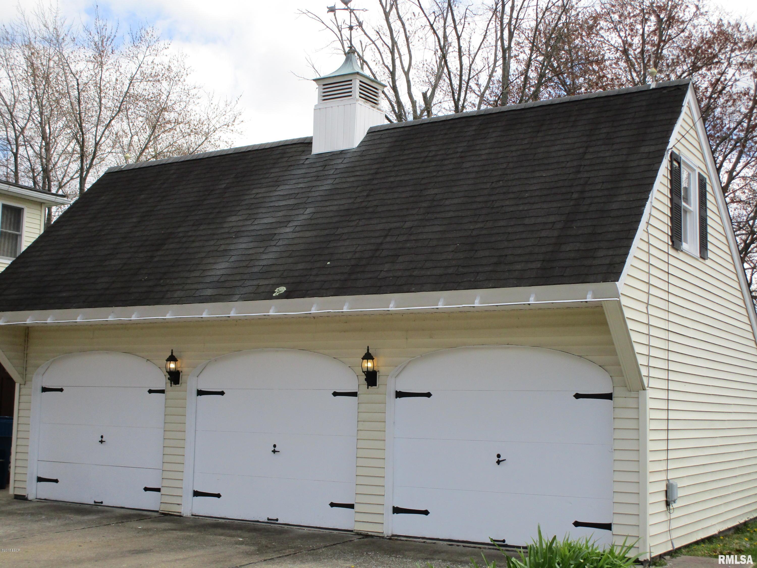 623 North Main Street Flora, IL 62839 - Photo 21 of 50 Gallery Image 21