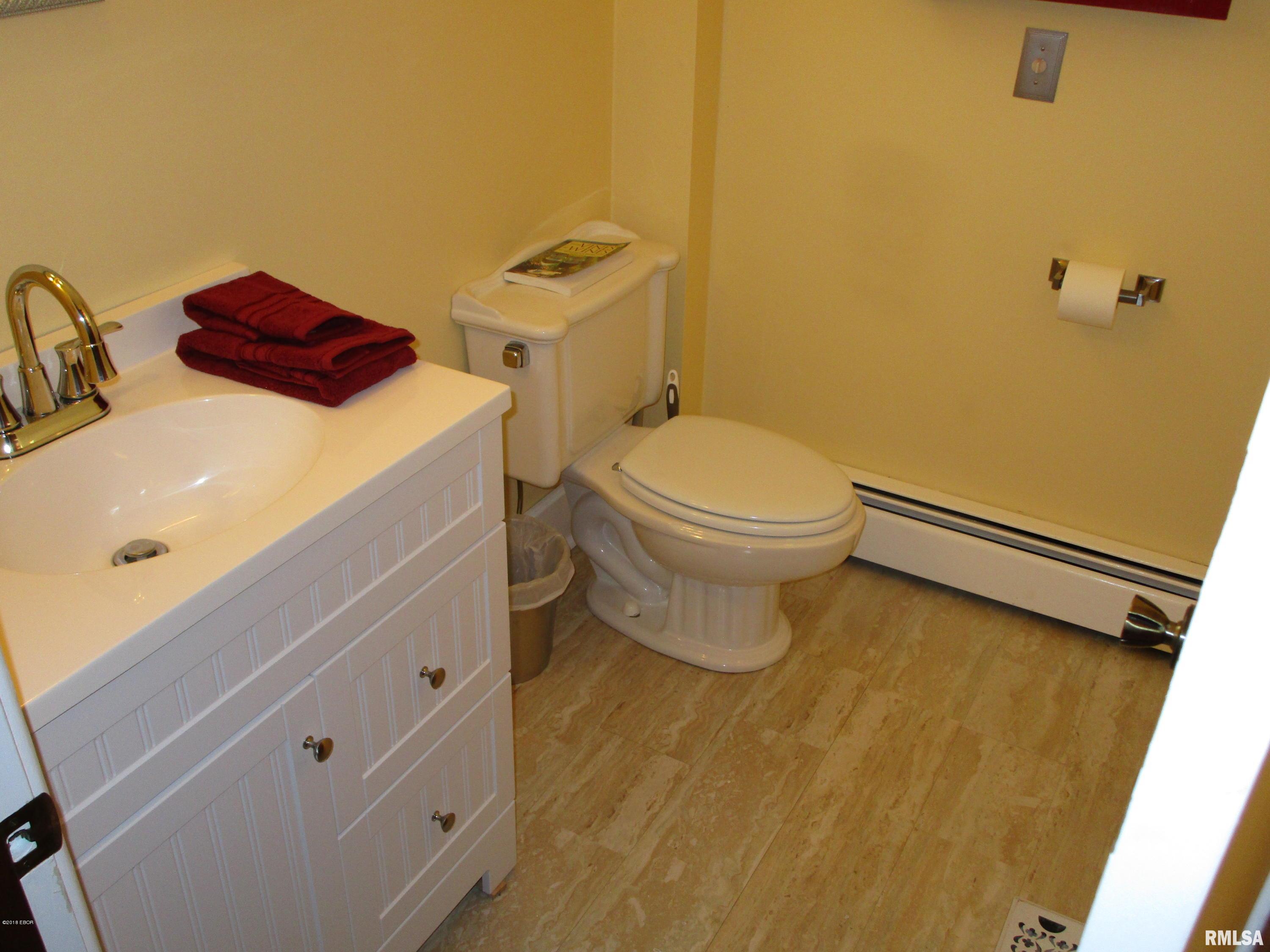 623 North Main Street Flora, IL 62839 - Photo 36 of 50 Gallery Image 36