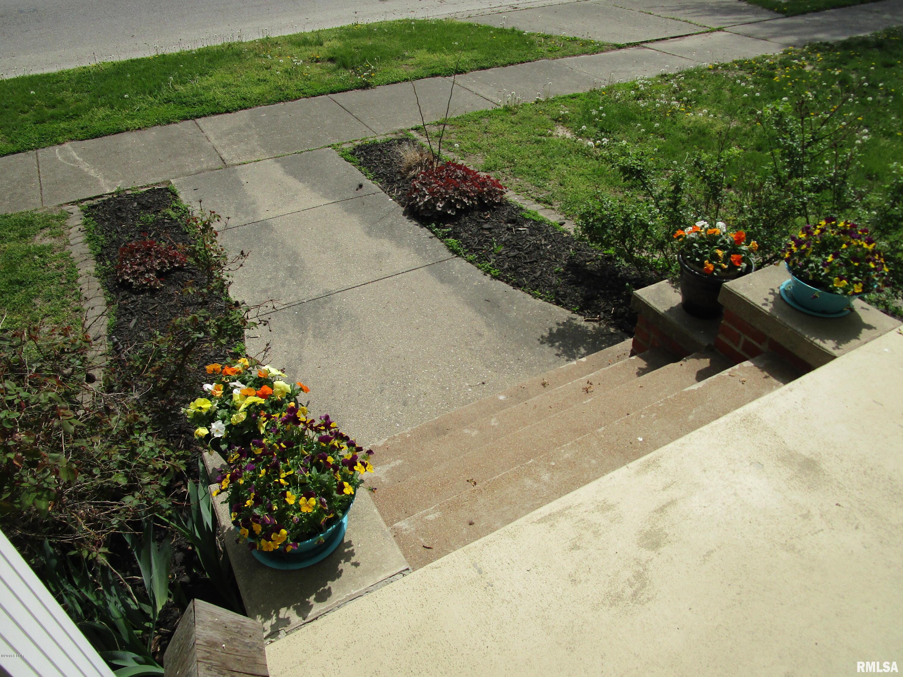623 North Main Street Flora, IL 62839 - Photo 9 of 50 Gallery Image 9