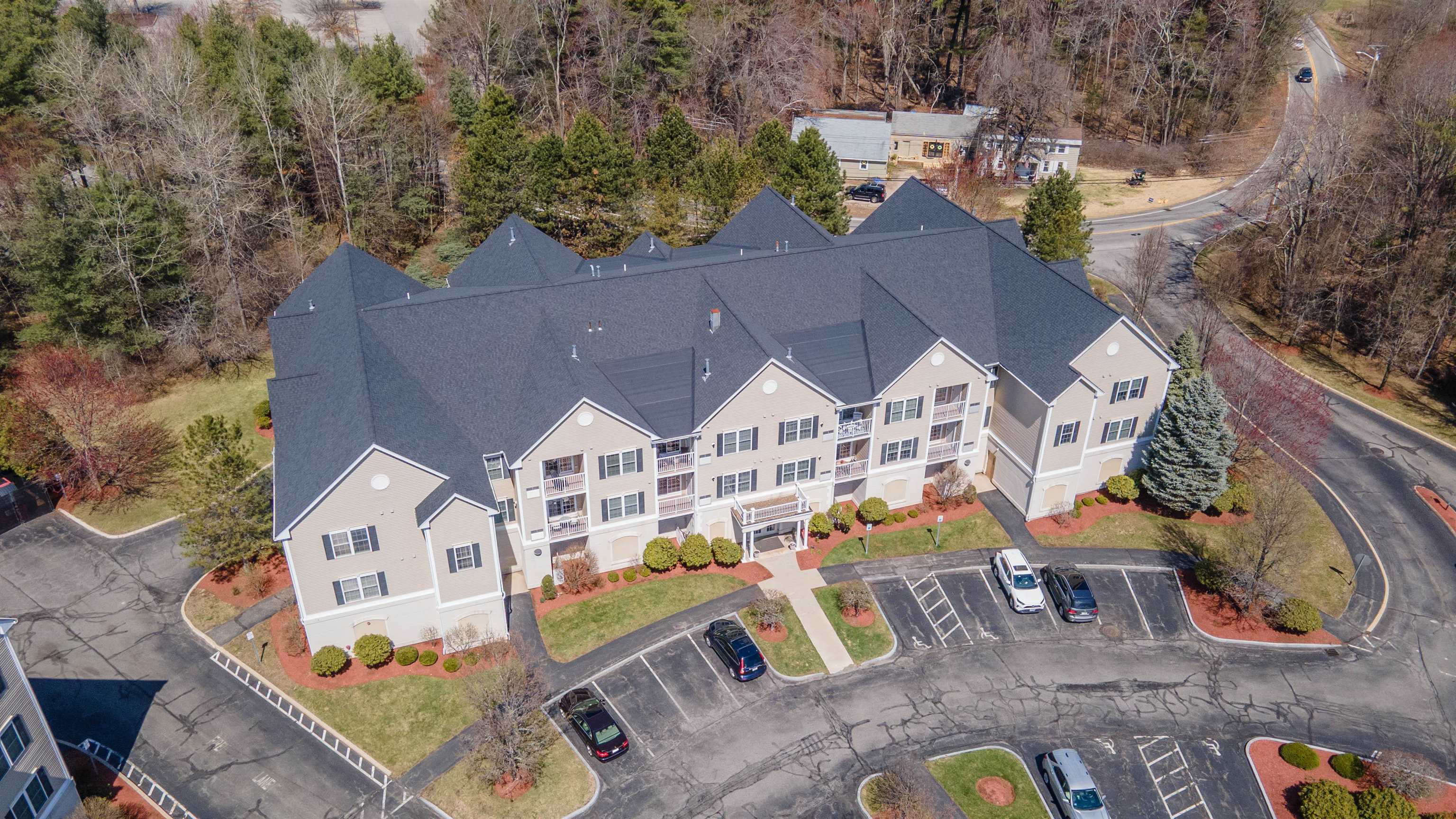 59 Cluff Road, Unit 11 Salem, NH 03079 - Photo 3 of 23 Gallery Image 3