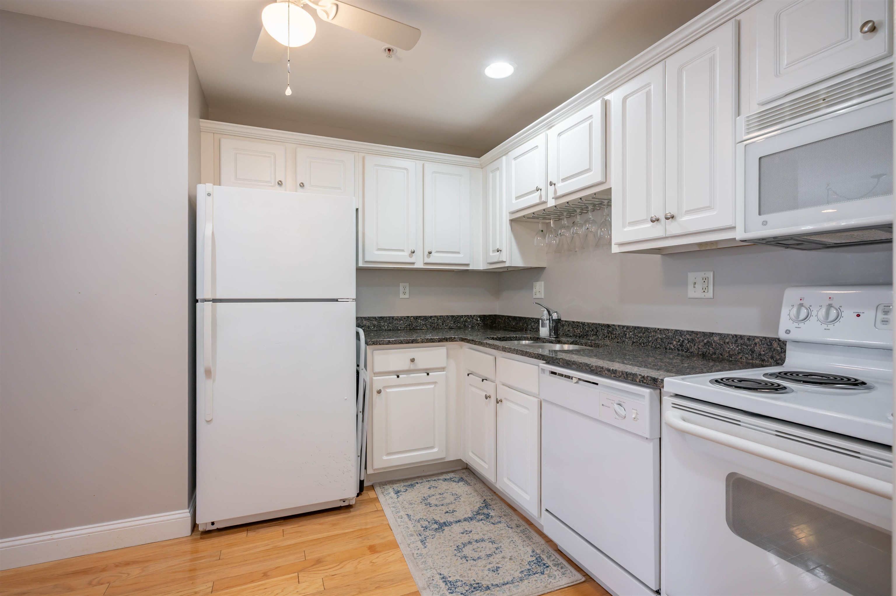 59 Cluff Road, Unit 11 Salem, NH 03079 - Photo 7 of 23 Gallery Image 7
