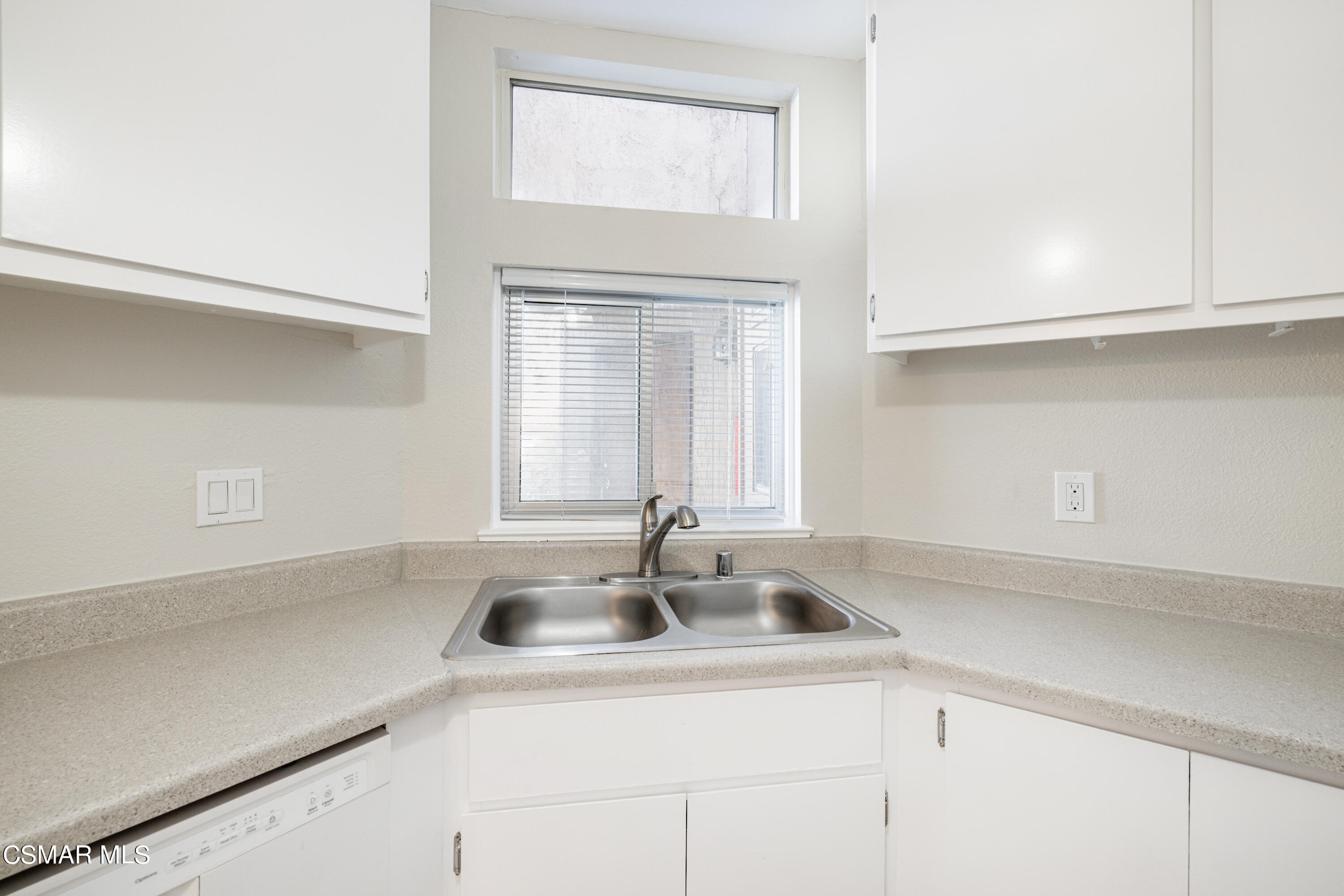 1718 Sinaloa Road, Unit 120 Simi Valley, CA 93065 - Photo 14 of 34 Sinaloa13