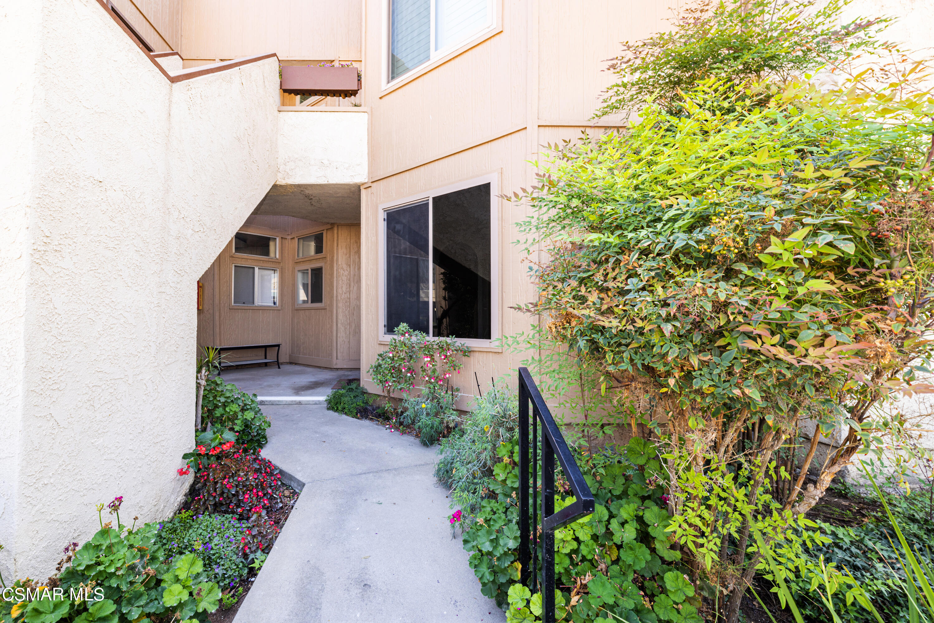 1718 Sinaloa Road, Unit 120 Simi Valley, CA 93065 - Photo 4 of 34 Sinaloa4