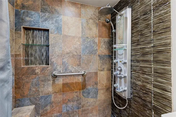 $85,000 | 6650 Royal Palm Boulevard, Unit 204C, Margate, FL 33063