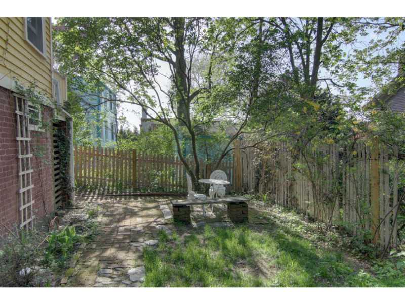 7 Hidden Street Providence, RI 02906 - Photo 19 of 20 Yard/Garden.