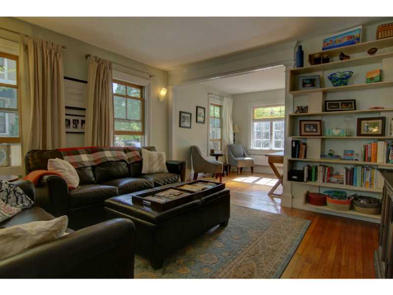 7 Hidden Street Providence, RI 02906 - Photo 4 of 20 Living Room.