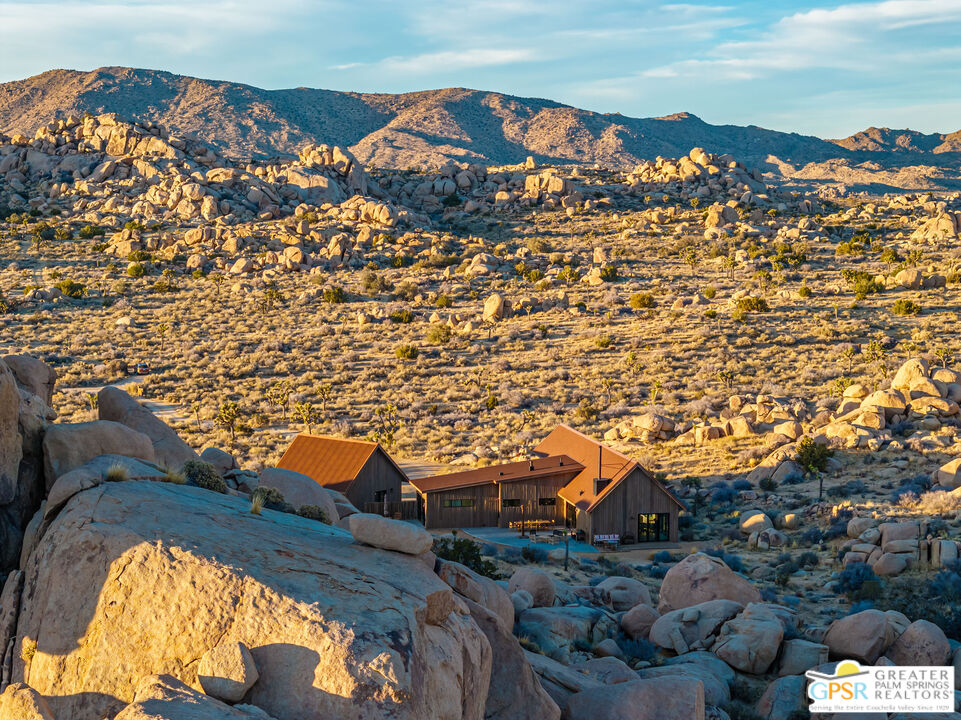 1653 Roadrunner Rut Pioneertown, CA 92268 - Photo 44 of 60 view of city