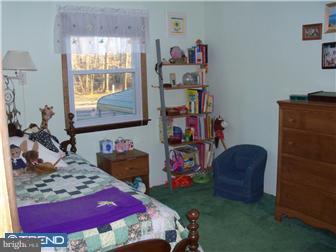 215 Cedarbrook Road Sicklerville, NJ 08081 - Photo 7 of 12 Bedroom 2