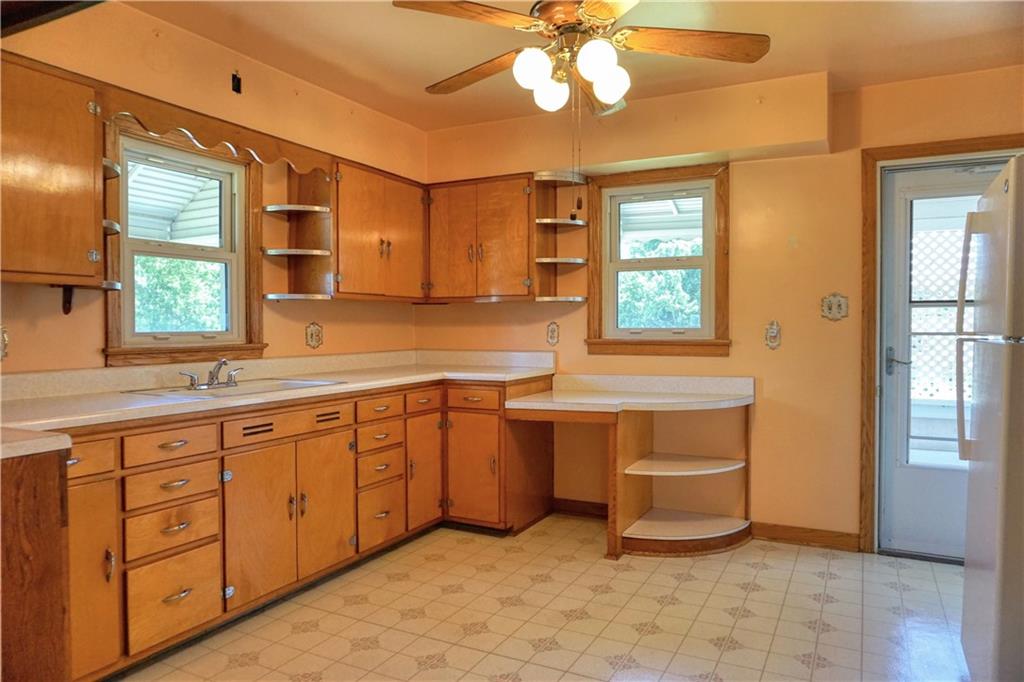 215 Highfield Road Butler, PA 16001 - Photo 8 of 23 Gallery Image 8