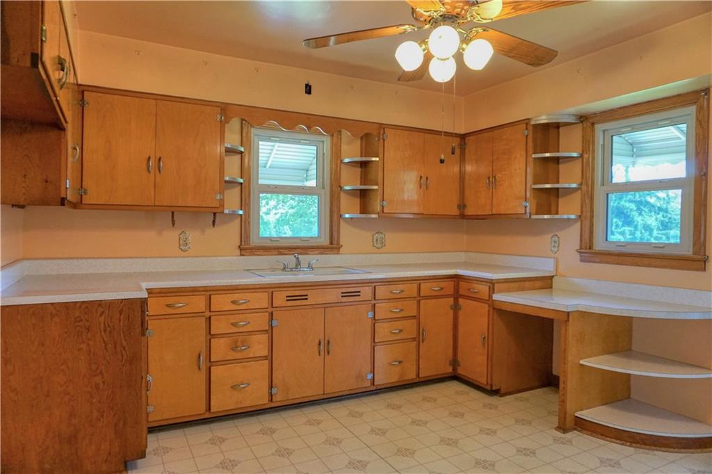 215 Highfield Road Butler, PA 16001 - Photo 10 of 23 Gallery Image 10