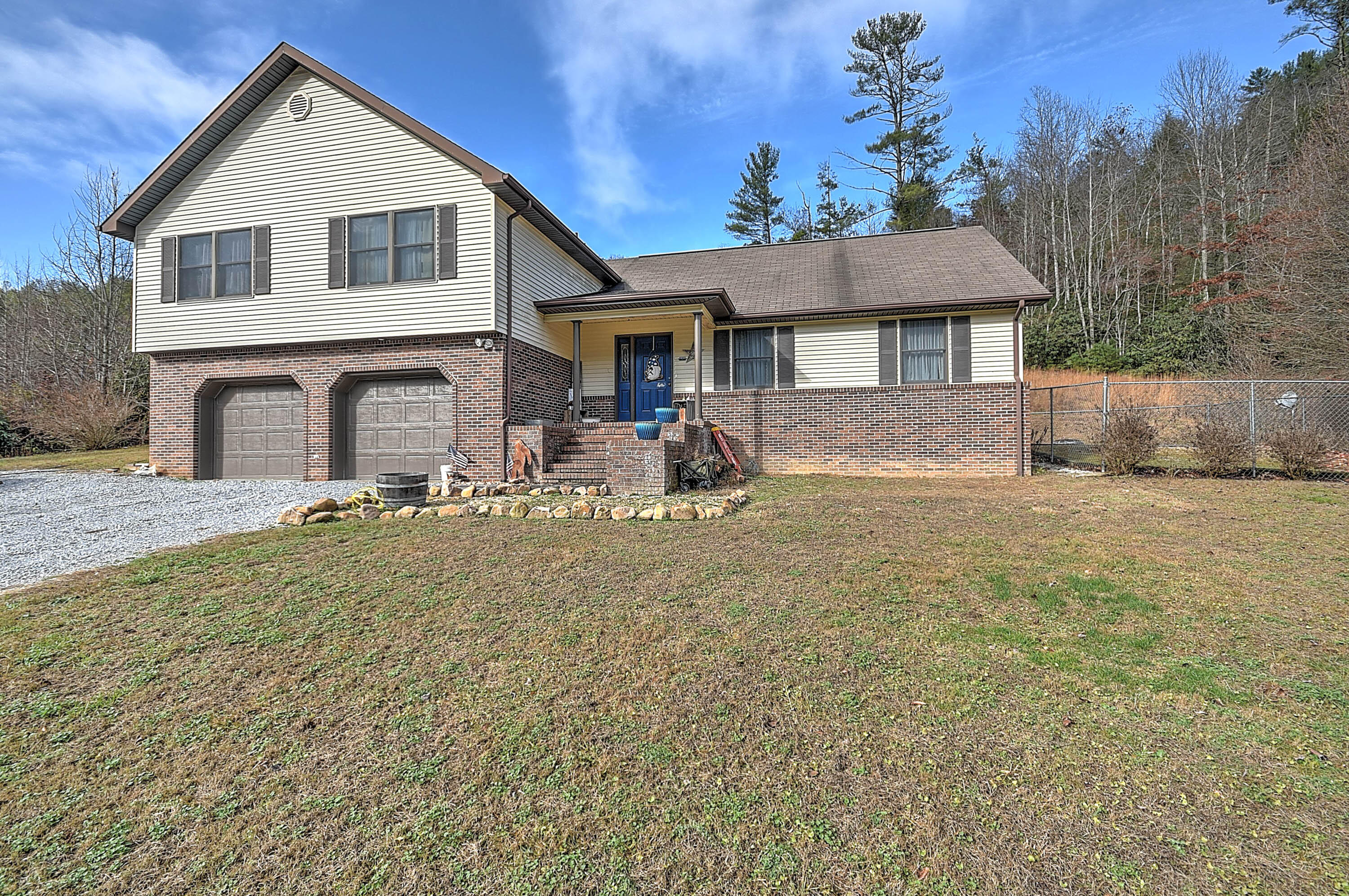 511 Scioto Road Unicoi, TN 37692 - Photo 3 of 38 CSualts-3