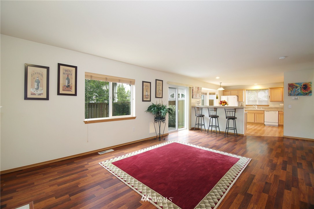 4619 152nd Place Southeast Bothell, WA 98012 - Photo 7 of 23