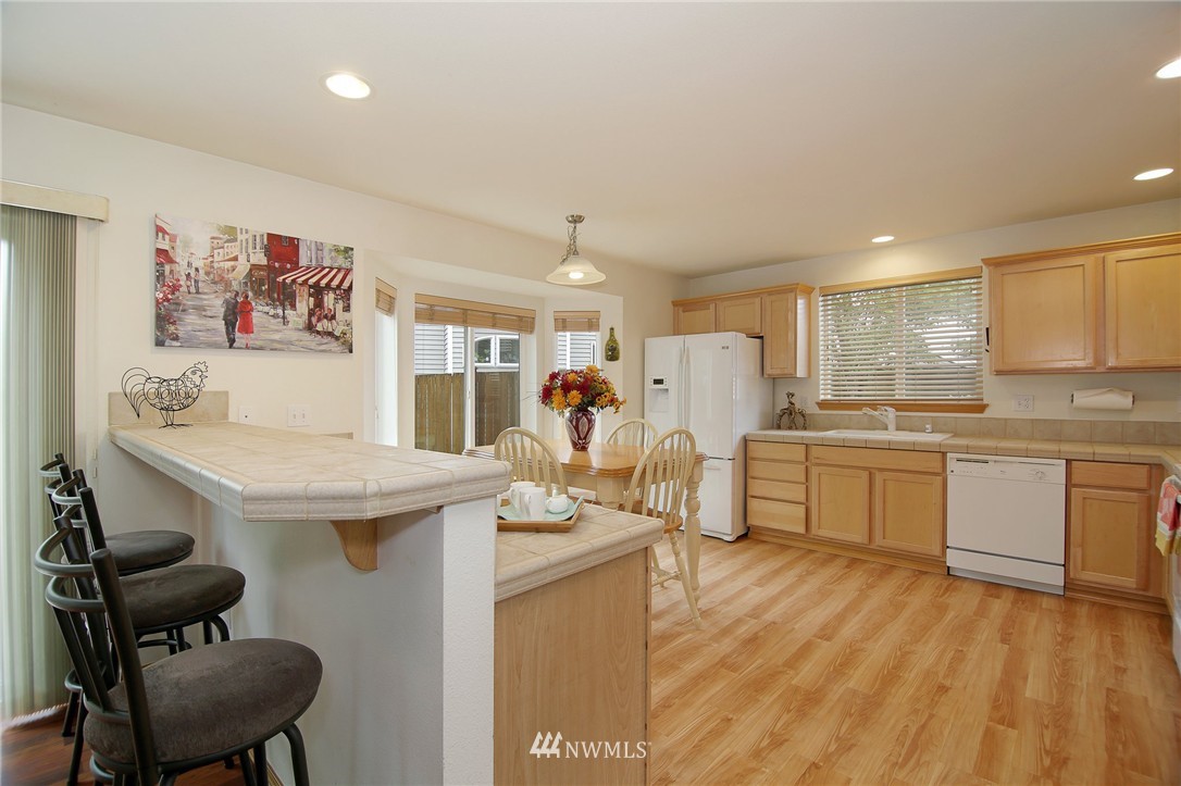 4619 152nd Place Southeast Bothell, WA 98012 - Photo 9 of 23
