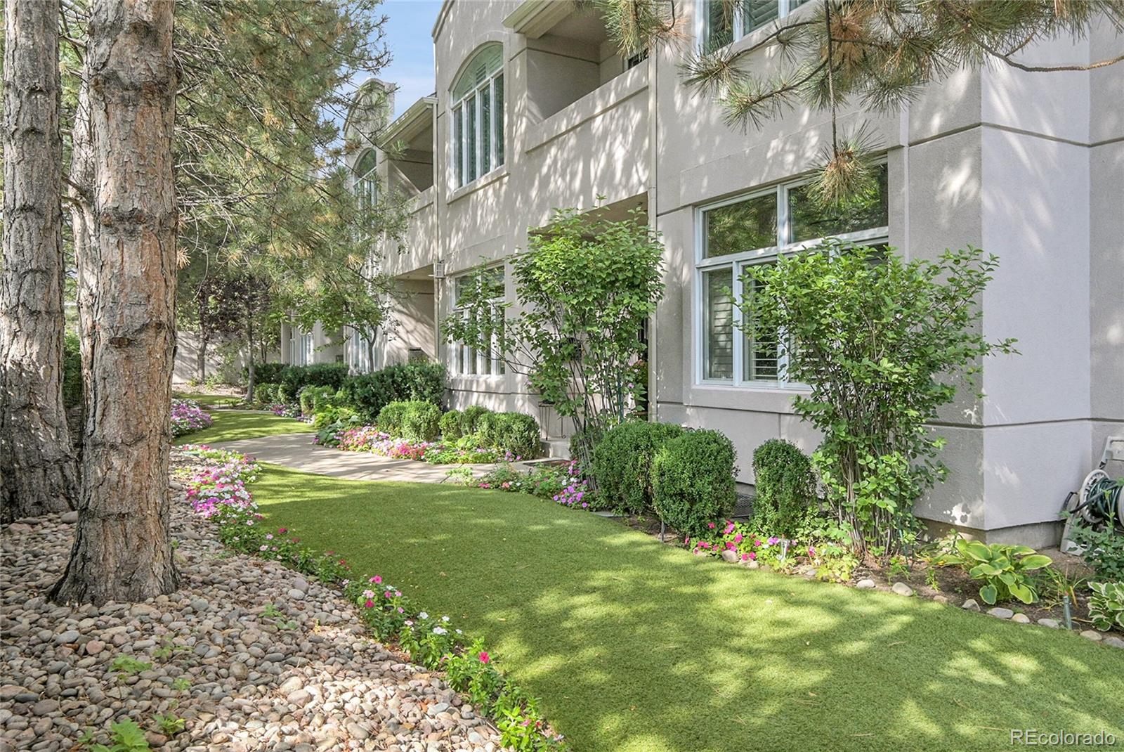 566 Josephine Street Denver, CO 80206 - Photo 38 of 45 a view of a back yard of the house