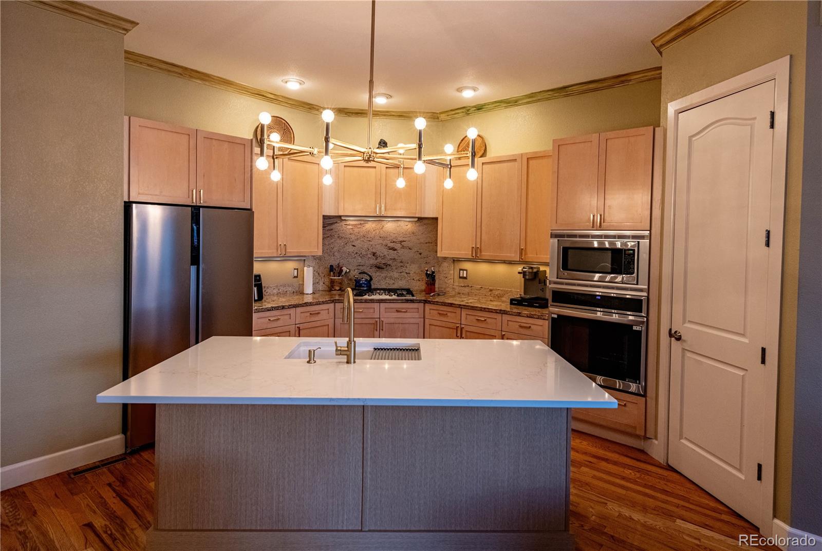 566 Josephine Street Denver, CO 80206 - Photo 8 of 45