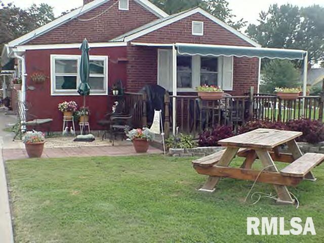 1433 Maple Street Quincy, IL 62301 - Photo 4 of 6 Gallery Image 4