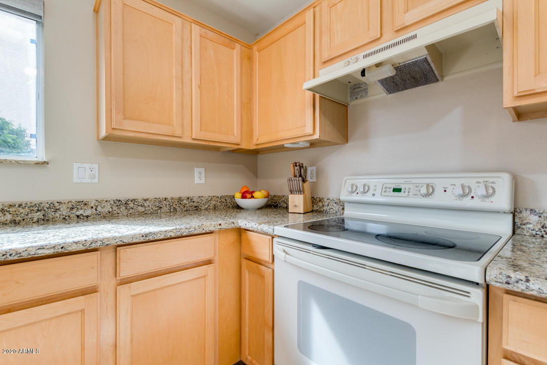 1429 East Darrel Road Phoenix, AZ 85042 - Photo 12 of 32 12-Darrel