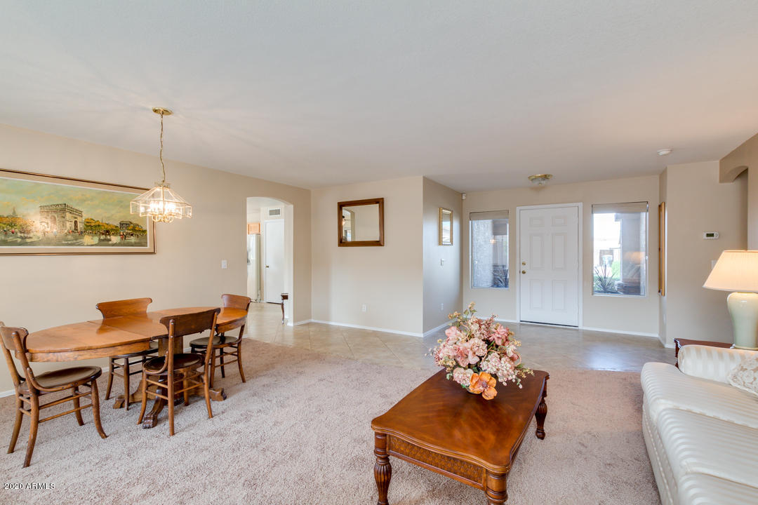 1429 East Darrel Road Phoenix, AZ 85042 - Photo 6 of 32 06-Darrel