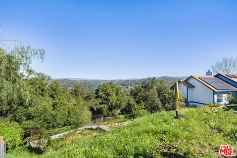 $675,000 | 20681 Medley Lane, Topanga, CA 90290