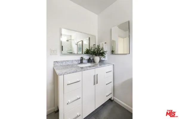 $1,395,000 | 8326 Kirkwood Drive, Los Angeles, CA 90046