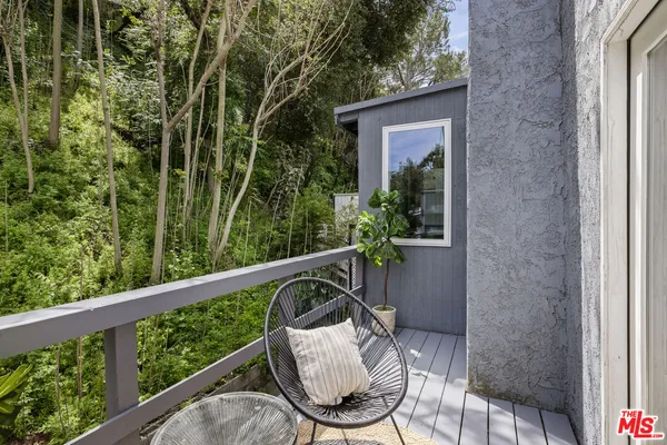 $1,395,000 | 8326 Kirkwood Drive, Los Angeles, CA 90046