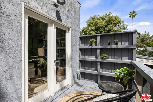 $1,395,000 | 8326 Kirkwood Drive, Los Angeles, CA 90046