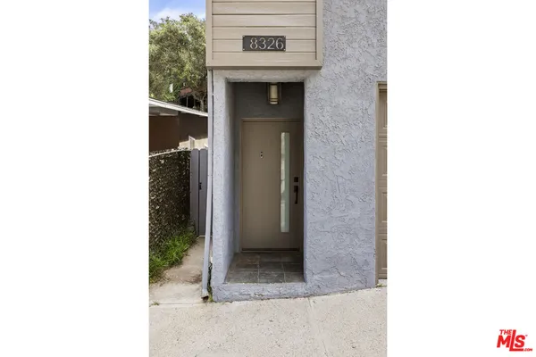 $1,395,000 | 8326 Kirkwood Drive, Los Angeles, CA 90046