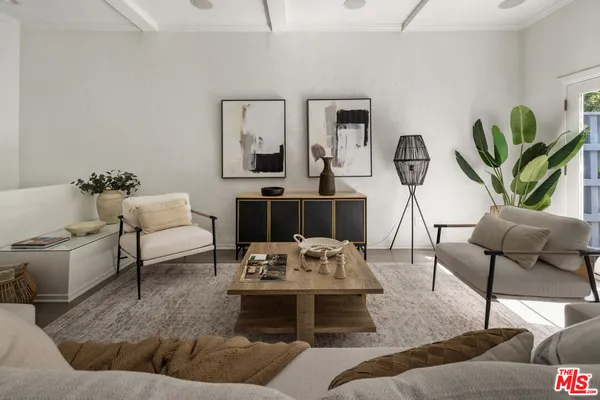 $1,395,000 | 8326 Kirkwood Drive, Los Angeles, CA 90046