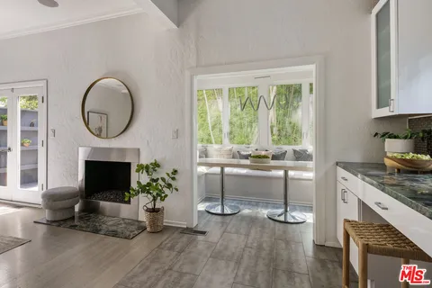 $1,395,000 | 8326 Kirkwood Drive, Los Angeles, CA 90046
