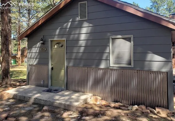 $349,300 | 706 West Bowman Avenue, Woodland Park, CO 80863