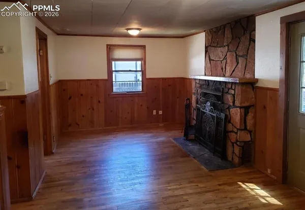 $349,300 | 706 West Bowman Avenue, Woodland Park, CO 80863