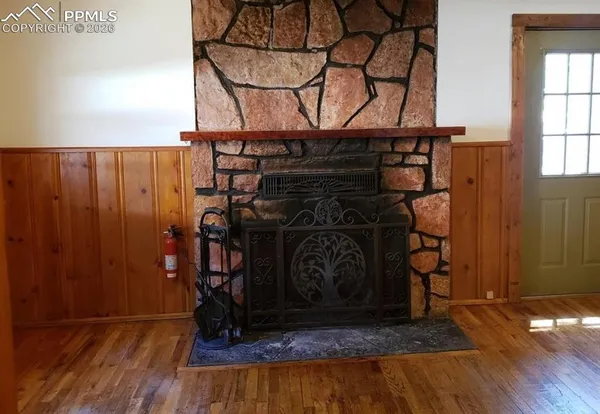 $349,300 | 706 West Bowman Avenue, Woodland Park, CO 80863