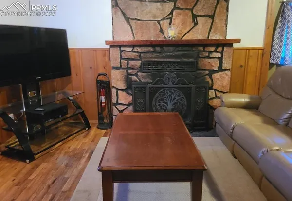 $349,300 | 706 West Bowman Avenue, Woodland Park, CO 80863