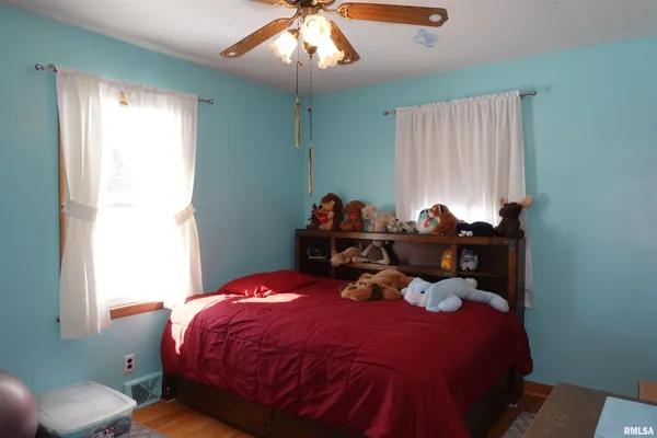 $139,000 | 667 Benard Street, Galesburg, IL 61401