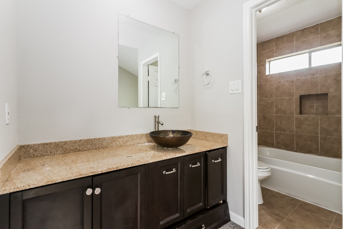 526 Reecewood Lane Missouri City, TX 77489 - Photo 11 of 21