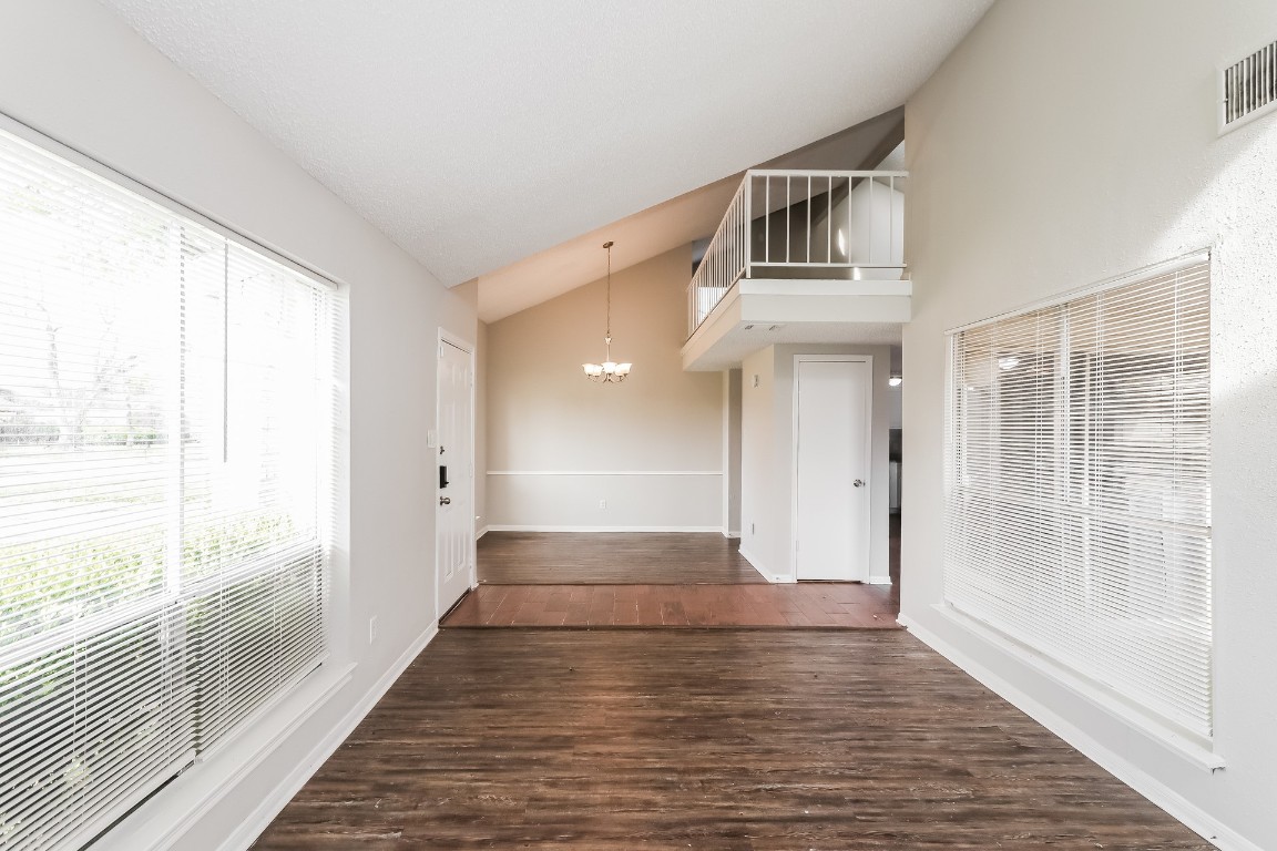 526 Reecewood Lane Missouri City, TX 77489 - Photo 7 of 21