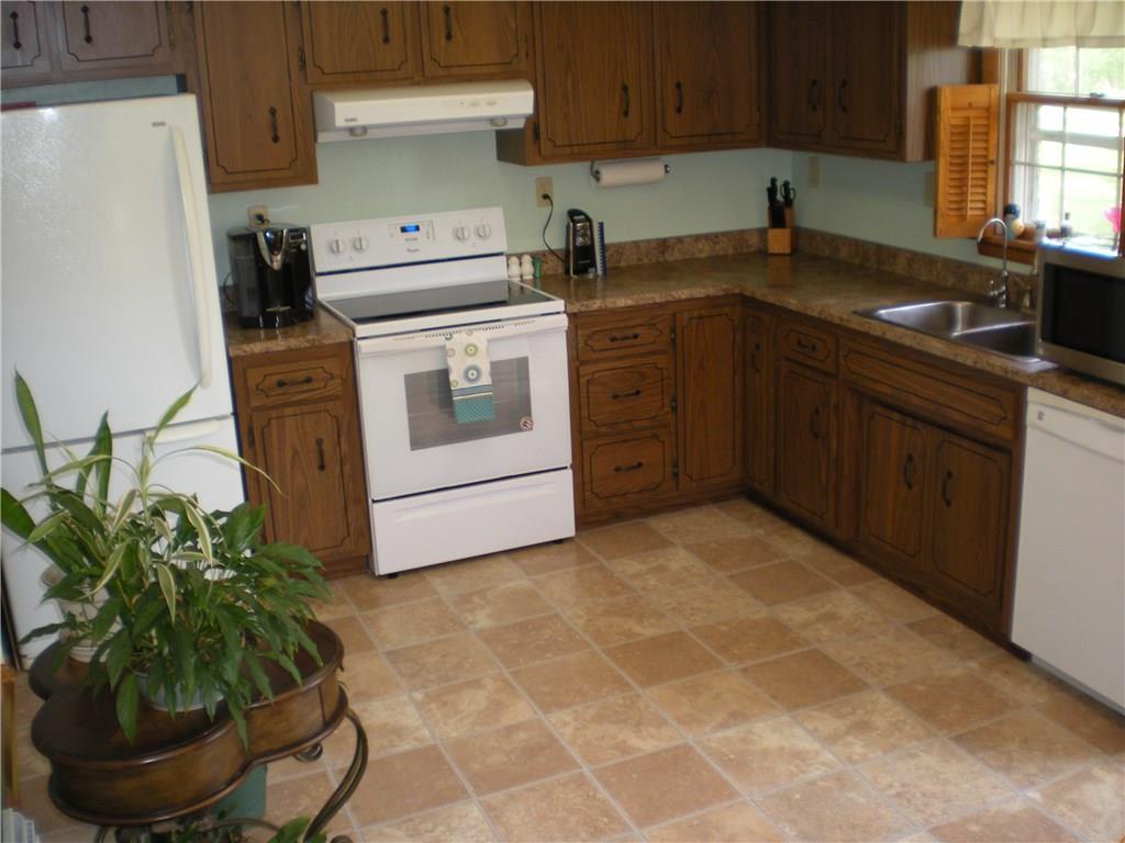 36 Wotring Road Washington, PA 15301 - Photo 4 of 22 Gallery Image 4
